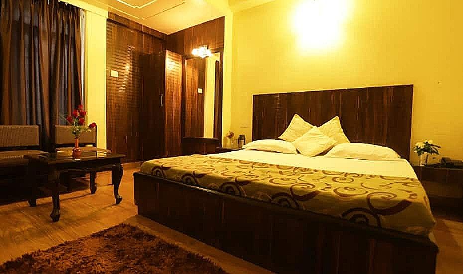 Hotel Sangeet The Mall Road Hotel Super Deluxe Room 6